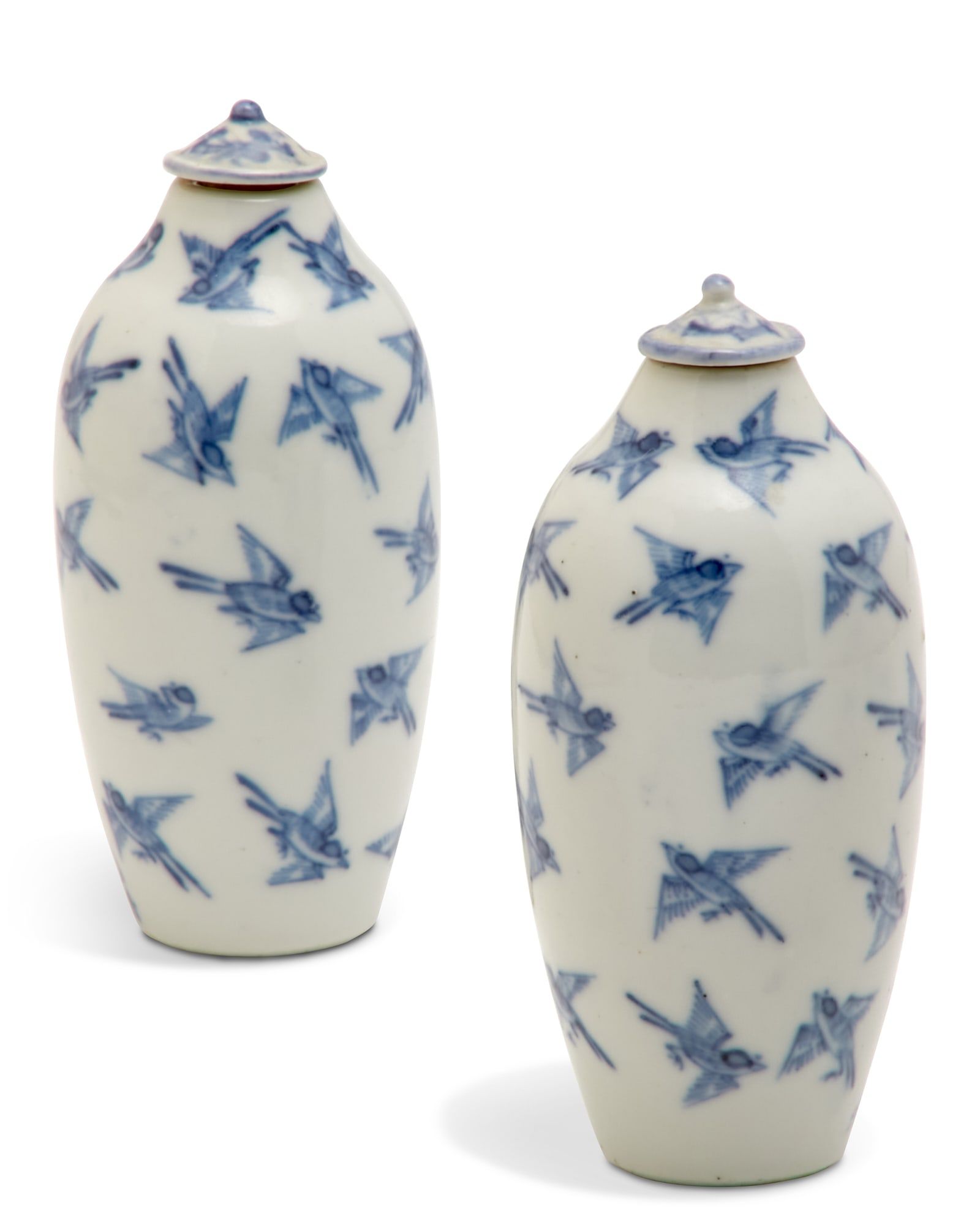 A PAIR OF CHINESE PORCELAIN SNUFF