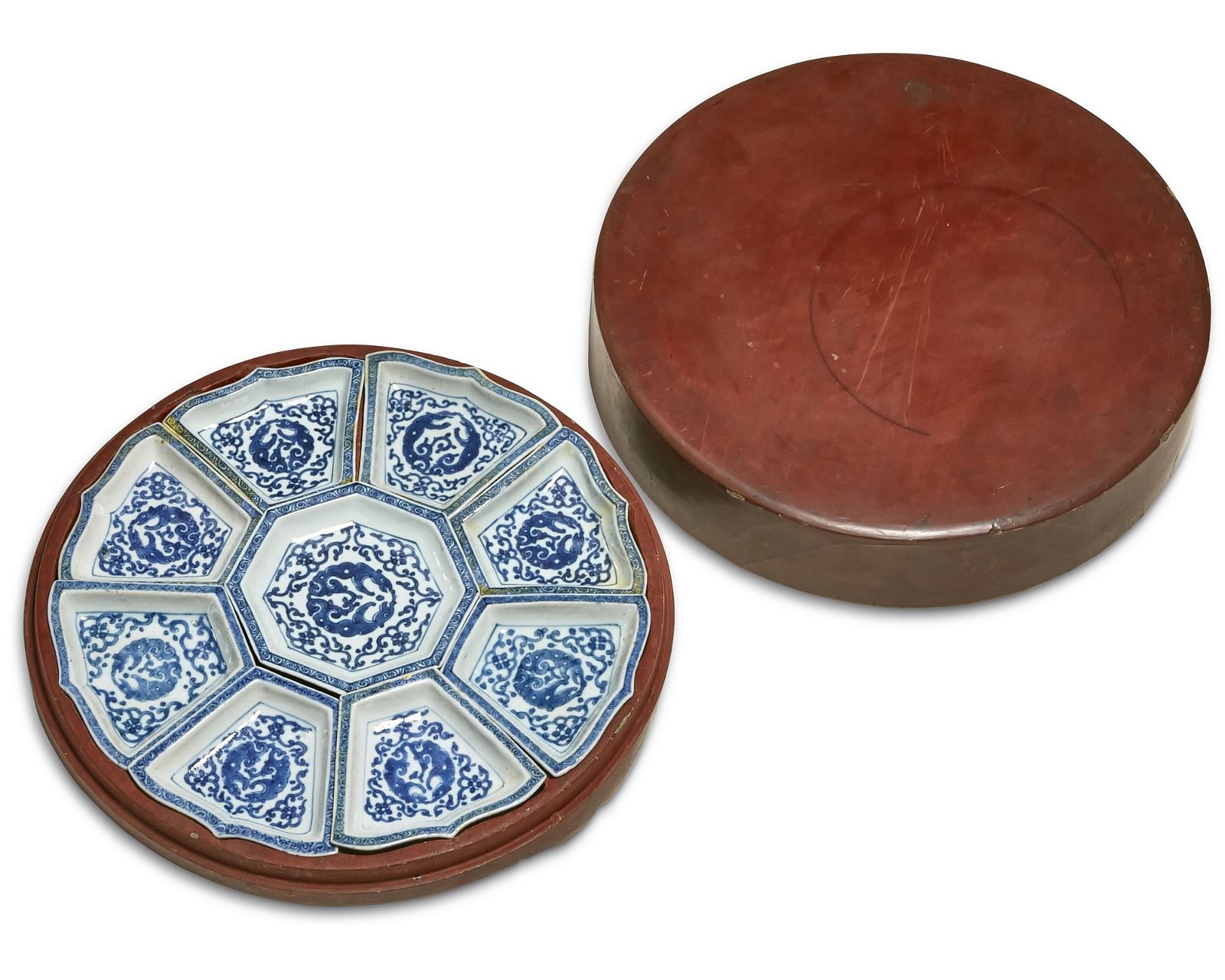 A CHINESE PORCELAIN SWEETMEAT SET