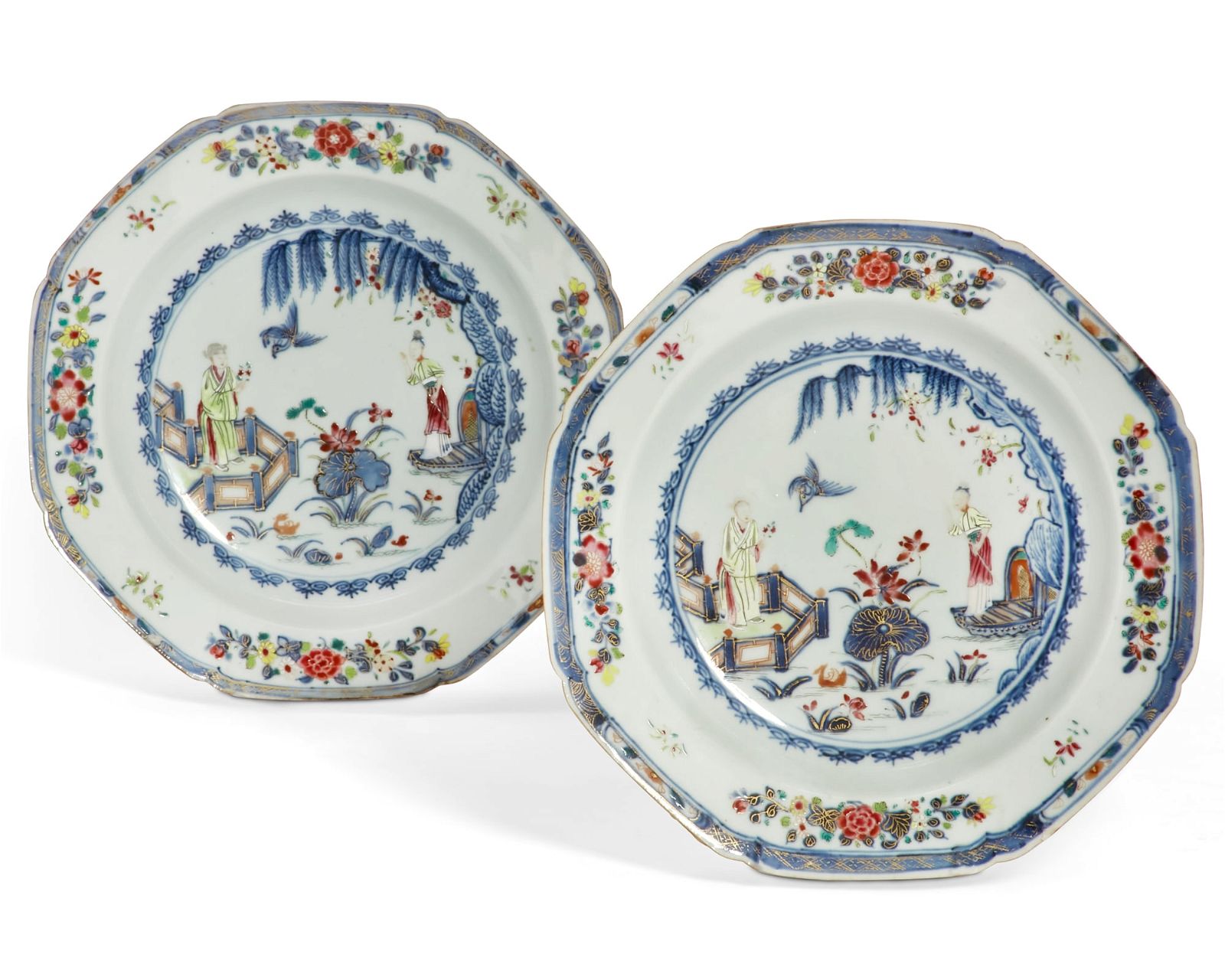A PAIR OF CHINESE EXPORT PORCELAIN