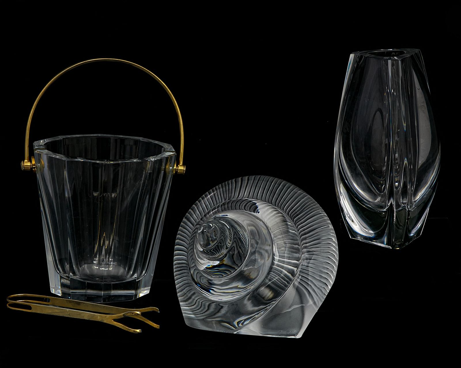 THREE BACCARAT GLASS ARTICLES,