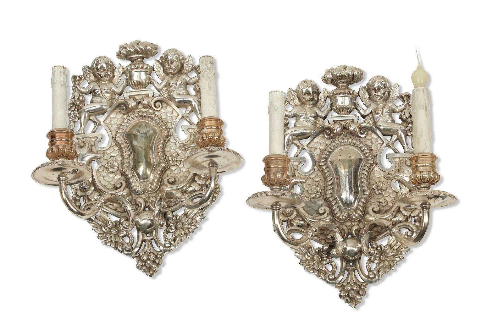 A PAIR OF CONTINENTAL BAROQUE STYLE