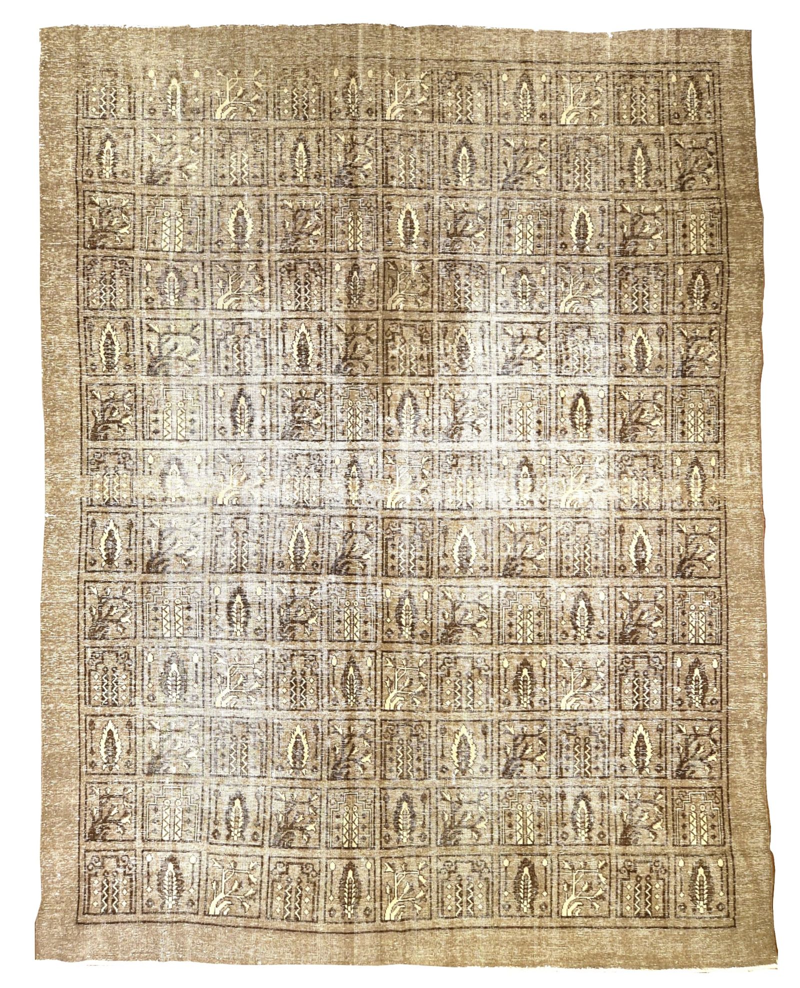 A BAKHTIAR RUG, IRAN, MID 20TH