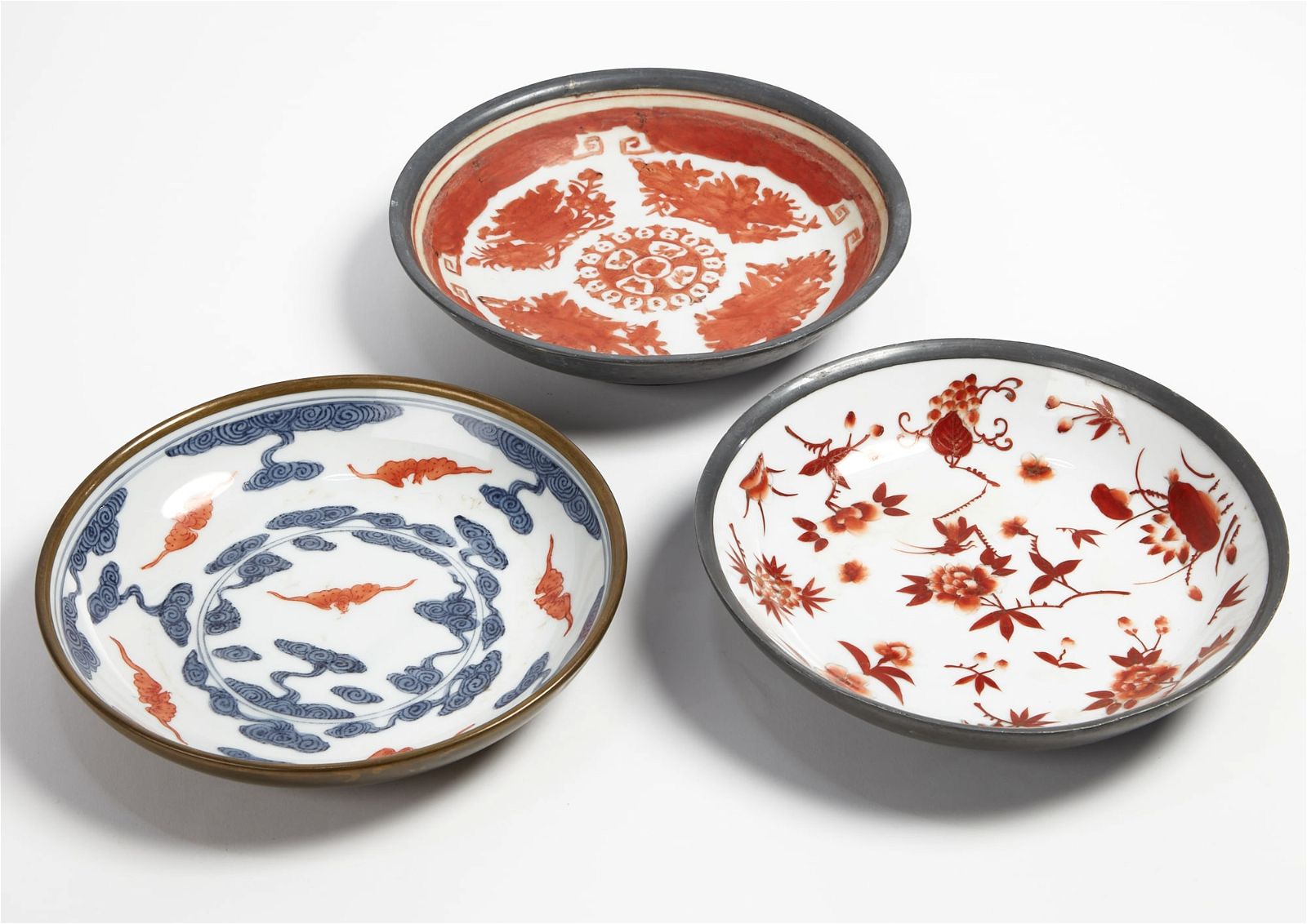 THREE JAPANESE PORCELAIN DISHESThree