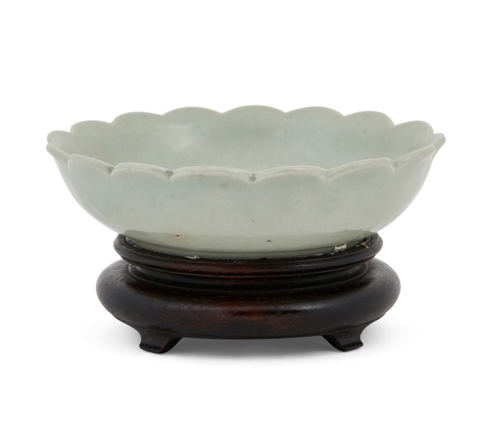 A CHINESE (POSSIBLY) YUEYAO CELADON