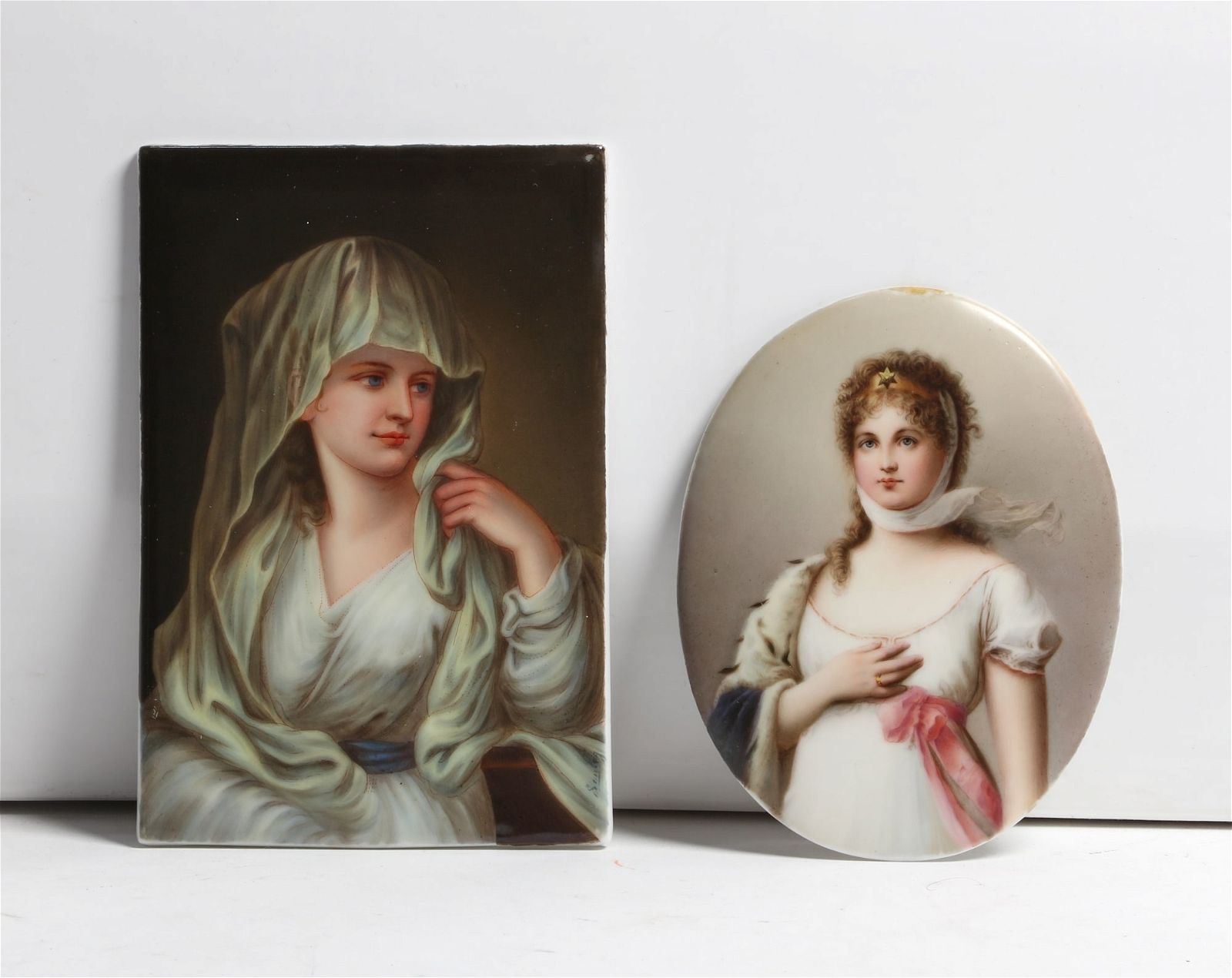 TWO CONTINENTAL PORCELAIN PLAQUESTwo