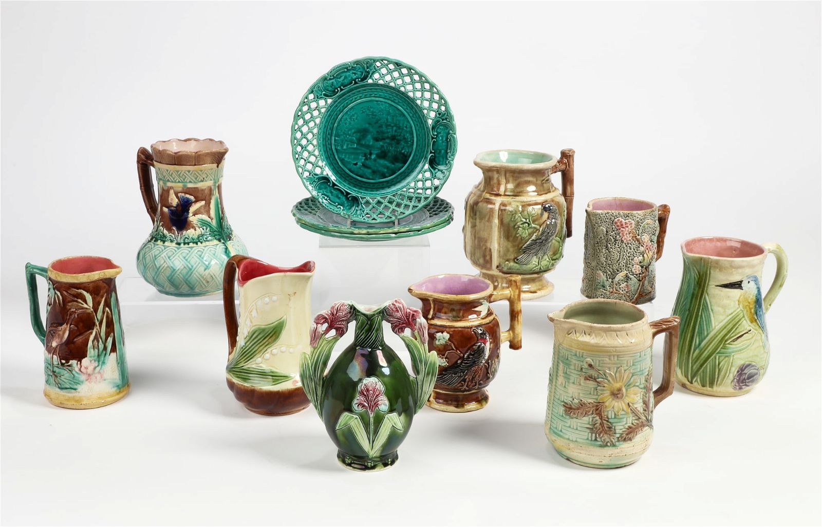 A GROUP OF TWELVE CONTINENTAL MAJOLICA
