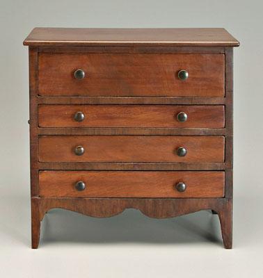 Federal miniature chest walnut 90b1e