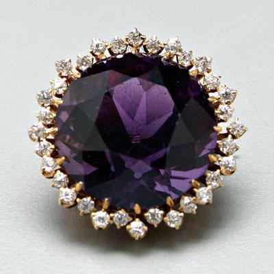 Diamond and amethyst brooch, one round