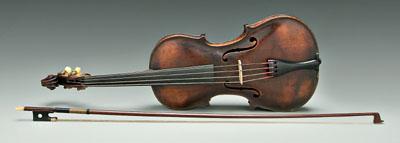 Violin with bow violin with curly 90f42