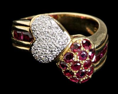 Ruby diamond heart ring 18 kt  90cda