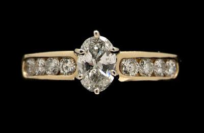 Lady s gold diamond ring central 90cea