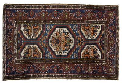 Baktiari rug central medallion 90dd3