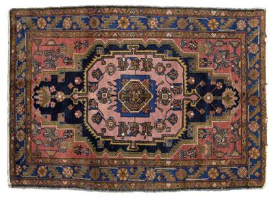 Hamadan rug, pale salmon central