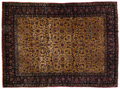 Kashan rug, repeating overall vine