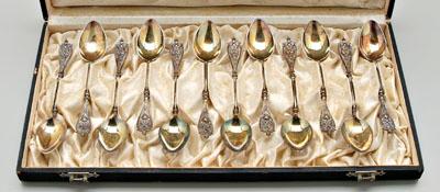 Twelve gilt silver demitasse spoons  912af