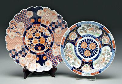 Two Japanese Imari chargers one 912f8