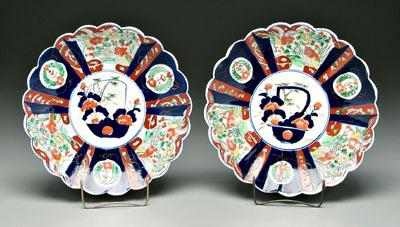 Pair Japanese Imari chargers scalloped 91058