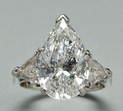 7 03 ct diamond and platinum ring  910ca