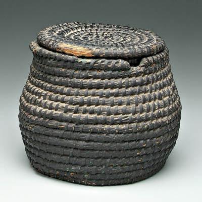 Rare North Carolina straw basket,