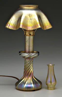 Tiffany art glass lamp: shade with scalloped