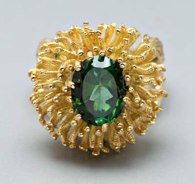 Lady s green tourmaline ring 18 918b1