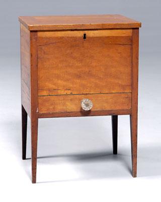 American Federal sewing table  91946