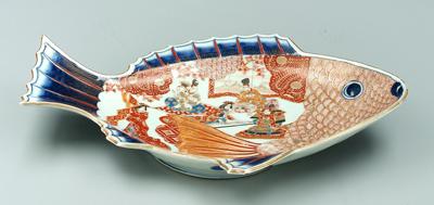 Japanese Imari fish-shaped dish, porcelain