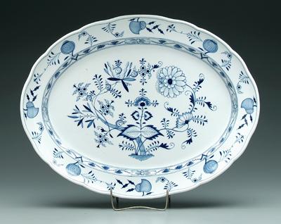 Meissen platter, blue onion style decoration,