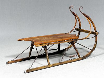 Pony sleigh, bentwood runners with
