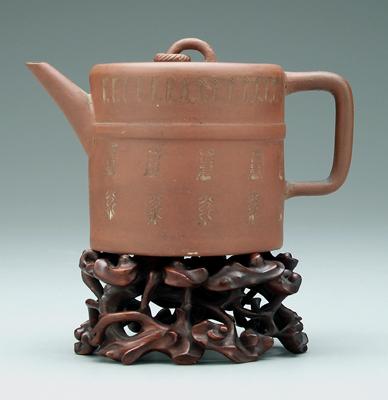 Chinese Yixing pottery teapot  91d44