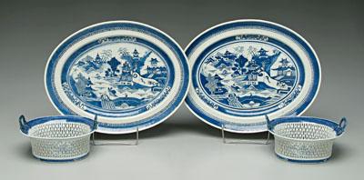 Four pieces Chinese Nanking porcelain  9230e