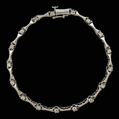 Platinum, diamond bracelet, 17