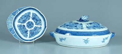 Two pieces Chinese export porcelain  926f5