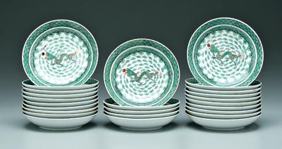 Set of 25 Chinese porcelain bowls: