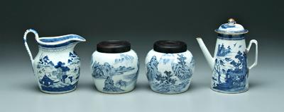 Four pieces Chinese porcelain: