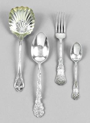 18 pieces assorted sterling flatware  929b7