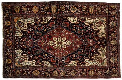 Ferahan Sarouk rug, finely woven with