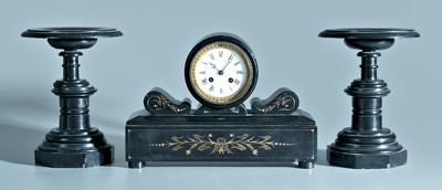 Late Victorian clock and garniture  927f3