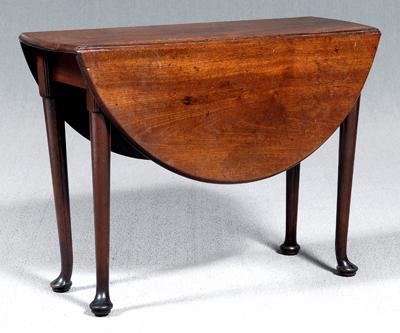 Queen Anne mahogany drop leaf table  92845