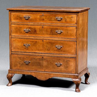 Queen Anne style chest of drawers  92853