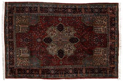 Garden Kerman rug, elaborate central