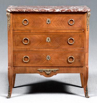 Louis XV style three drawer commode  928af