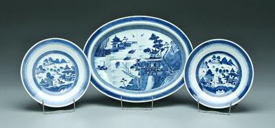 Three pieces Chinese porcelain  928f1