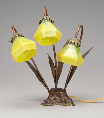 Art glass lamp, three arms with leaf