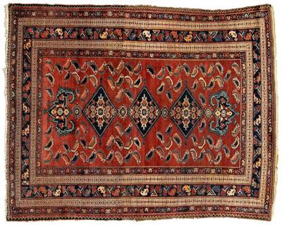 Persian rug, three serrated diamonds