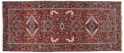 Heriz gallery rug repeating central 92eb1