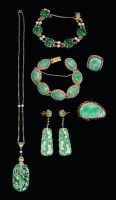 Seven pieces jade jewelry carved 92c38