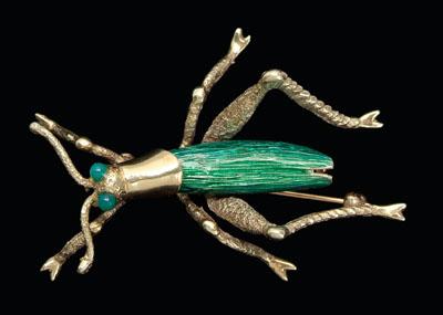 Gold enamel grasshopper brooch  92c3e