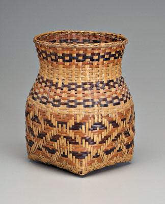 Cherokee river cane basket square to round 92d12
