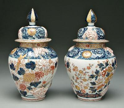 Pair Imari style lidded jars: lid